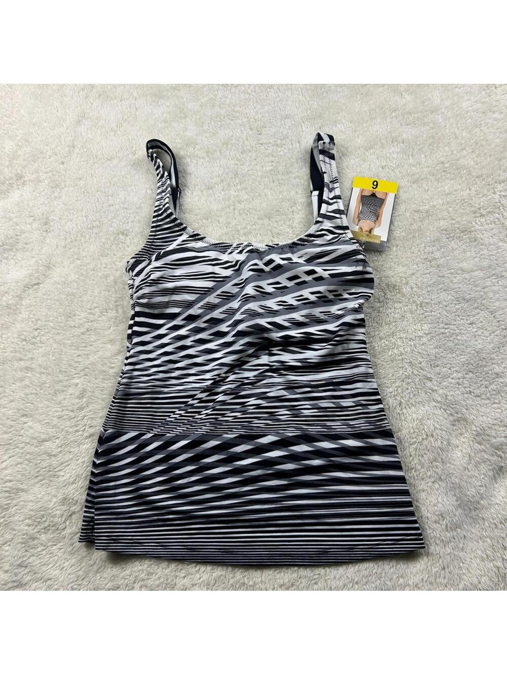 NWT Essentials Women's One Piece Swimsuit Black White Geometric Print Sz 6